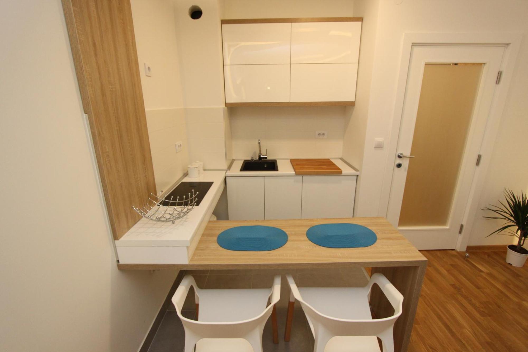 Riviera New Belgrade Apartment, Parking 5 Eur Per Day Exterior foto