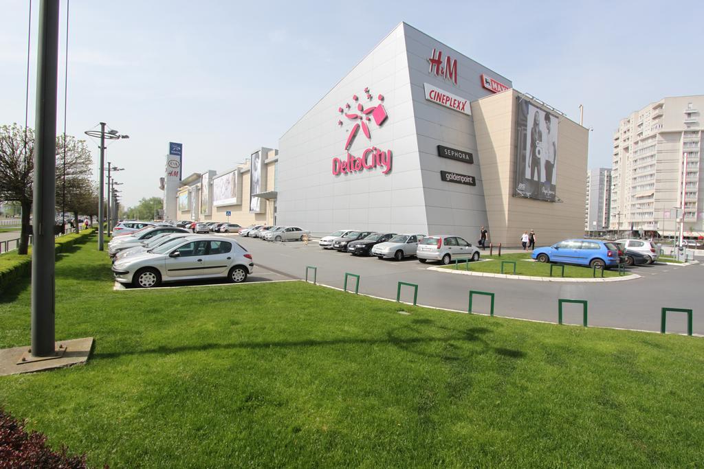 Riviera New Belgrade Apartment, Parking 5 Eur Per Day Exterior foto
